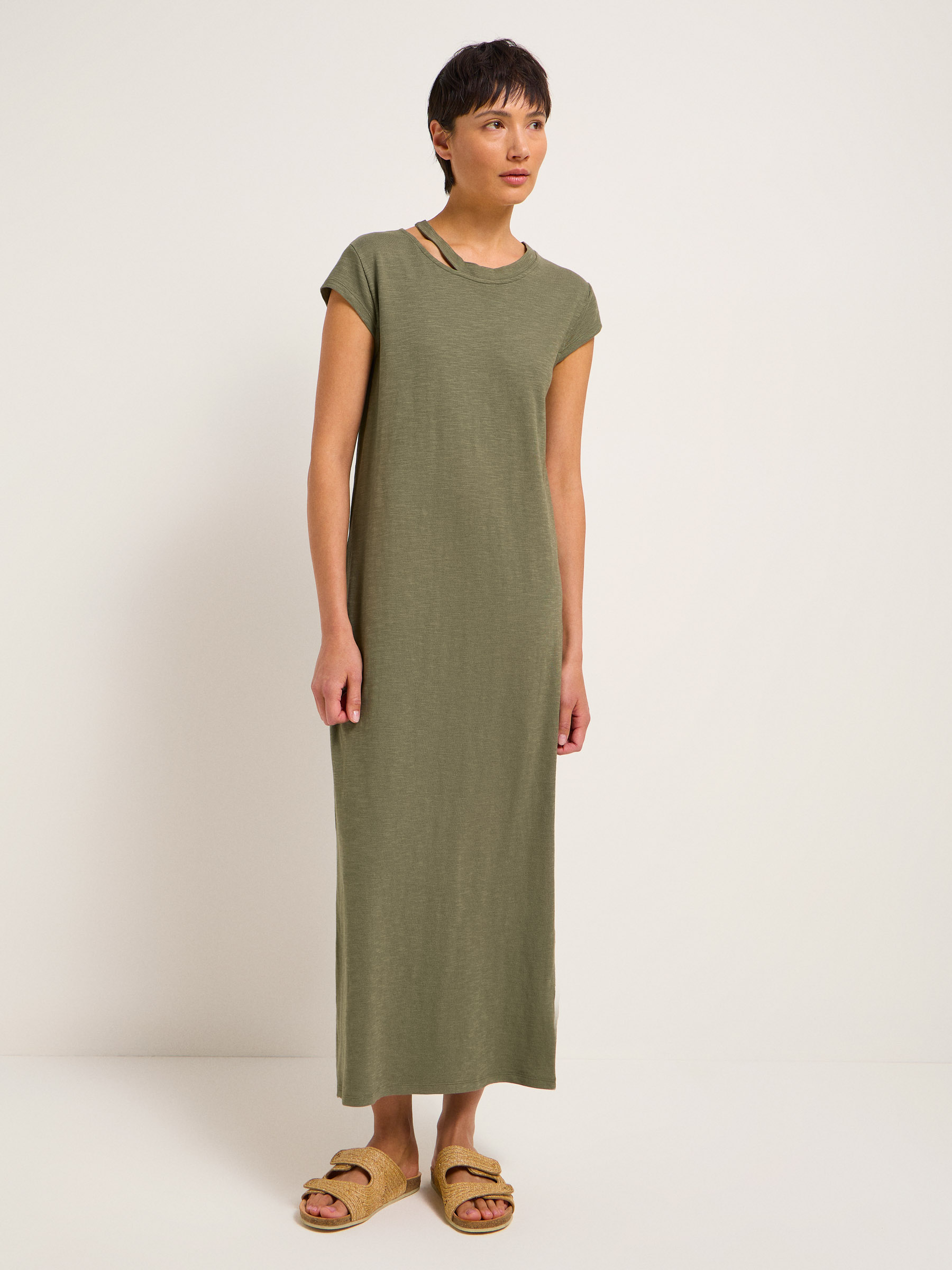 LANIUS_124-13851-695-tea-leaf-34_Maxikleid_03