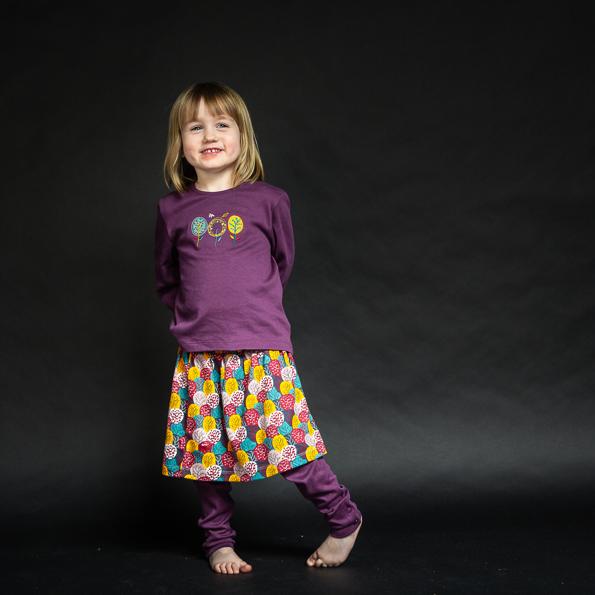 2021505_naemi-purple_2021509-malia-aop-trees_2 2021505_naemi-purple_2021509-malia-aop-trees_2