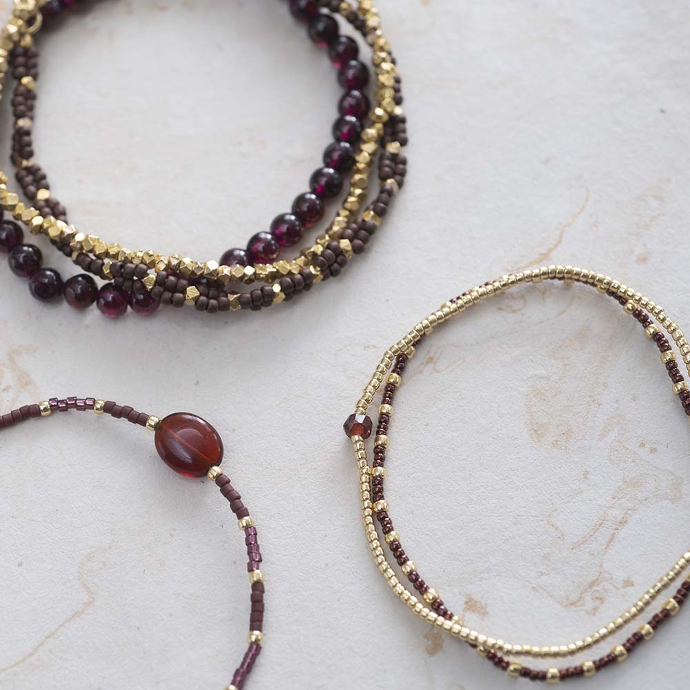 BL30185-Friendship-Garnet-Gold-Bracelet (1)