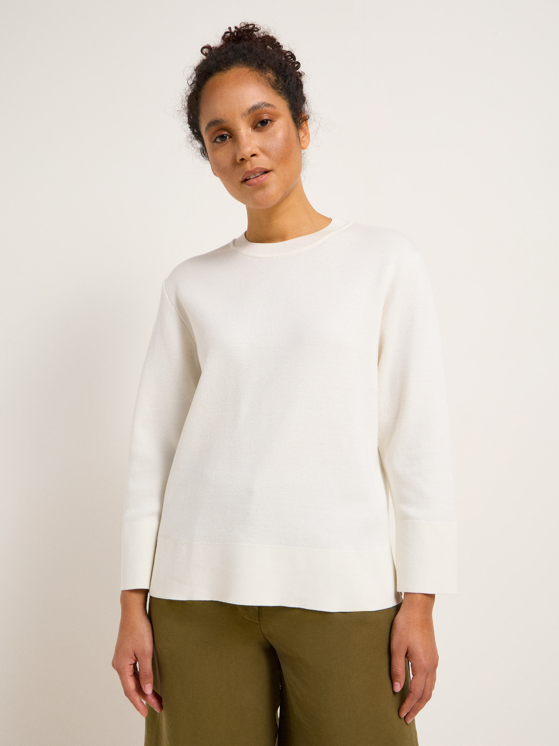 LANIUS_124-13857-101-off-white-34_Pullover-in-Punto-Milano_02
