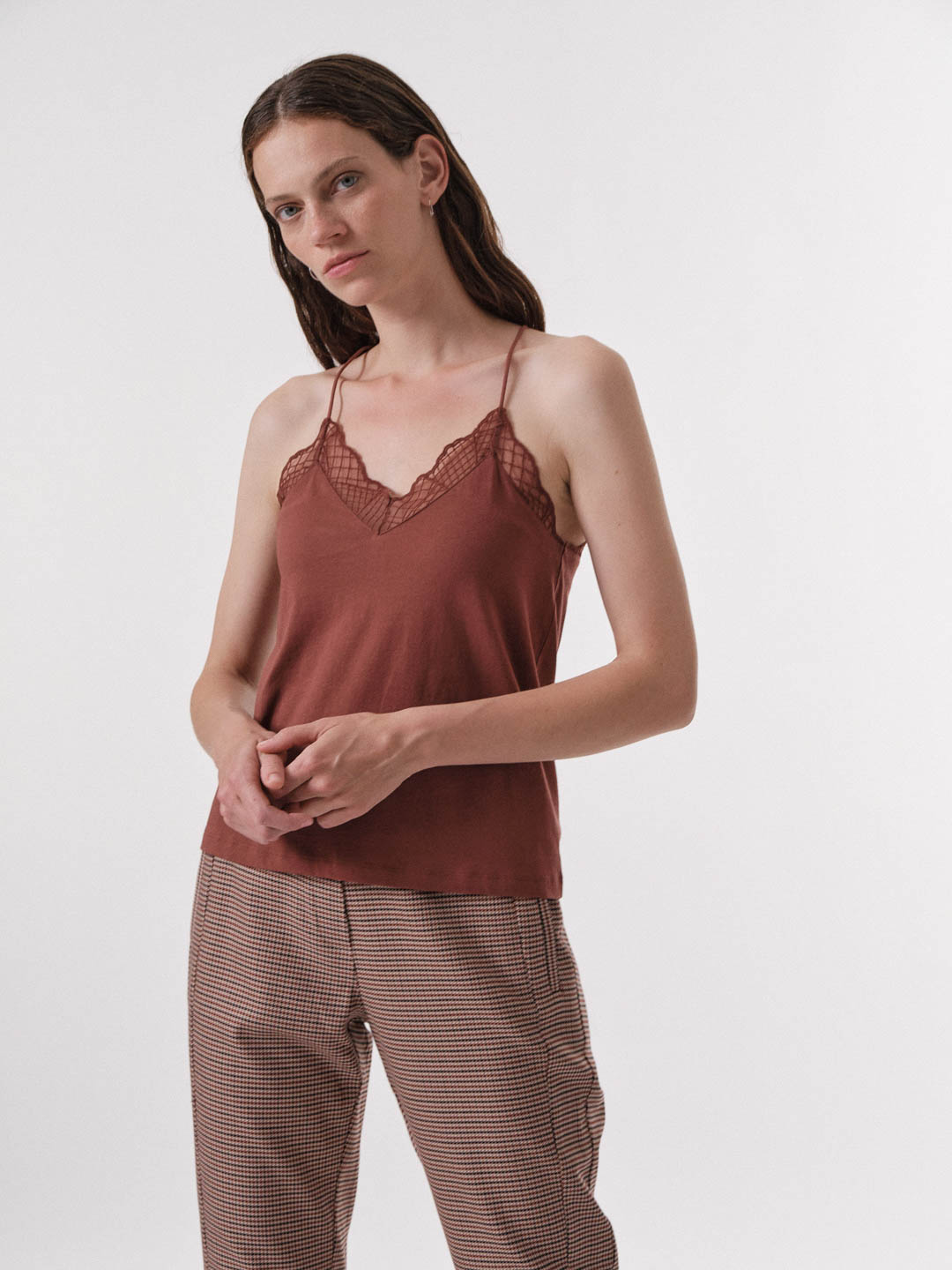 LANIUS_AW22_13214-00_Top-mit-grafischer-Spitze_mushroom_02 LANIUS_AW22_13214-00_Top-mit-grafischer-Spitze_mushroom_02