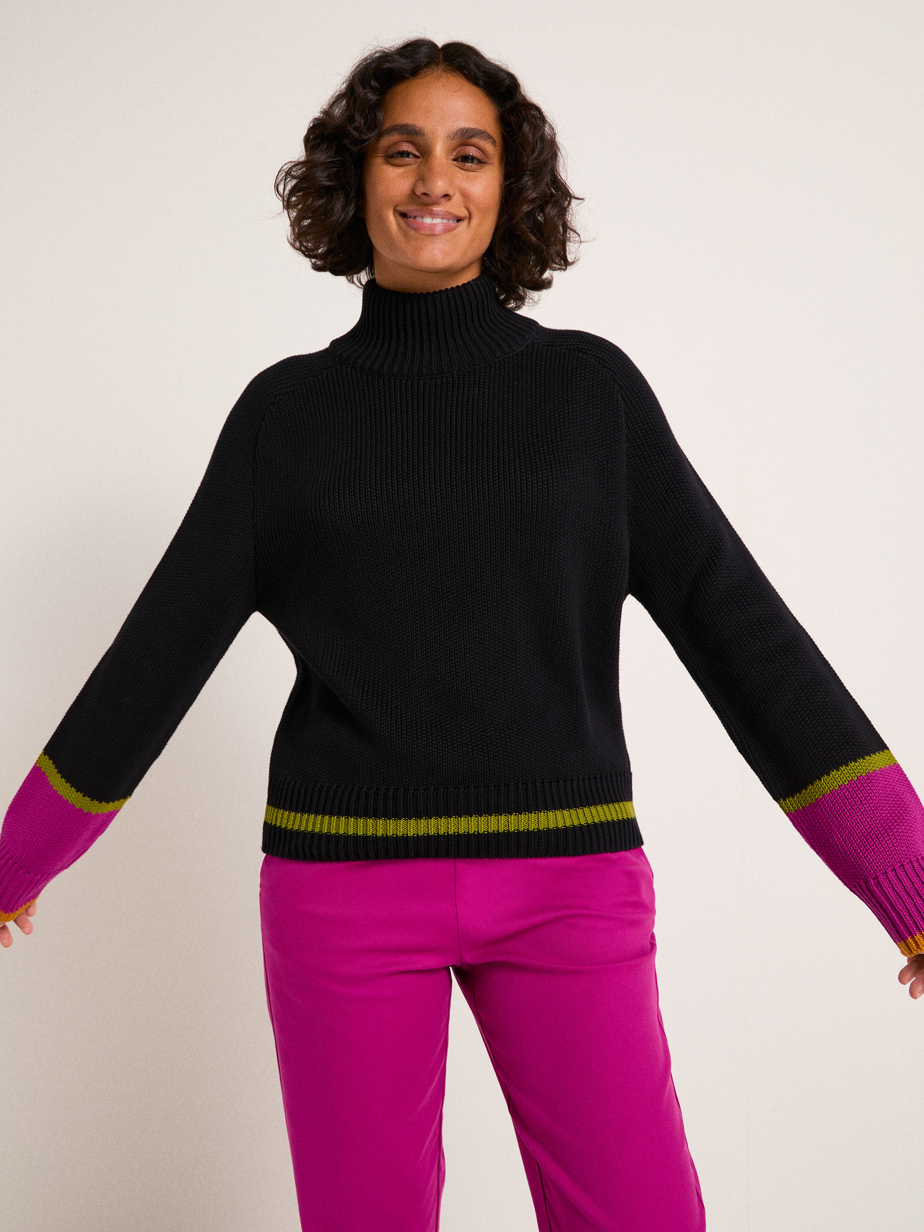 LANIUS_AW23_13617-199-black-multicolour-34_Colourblock-Pullover_02