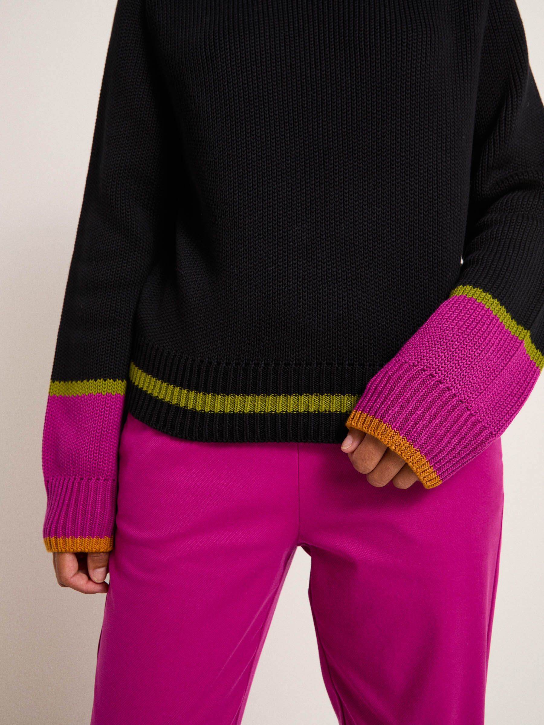 LANIUS_AW23_13617-199-black-multicolour-34_Colourblock-Pullover_05