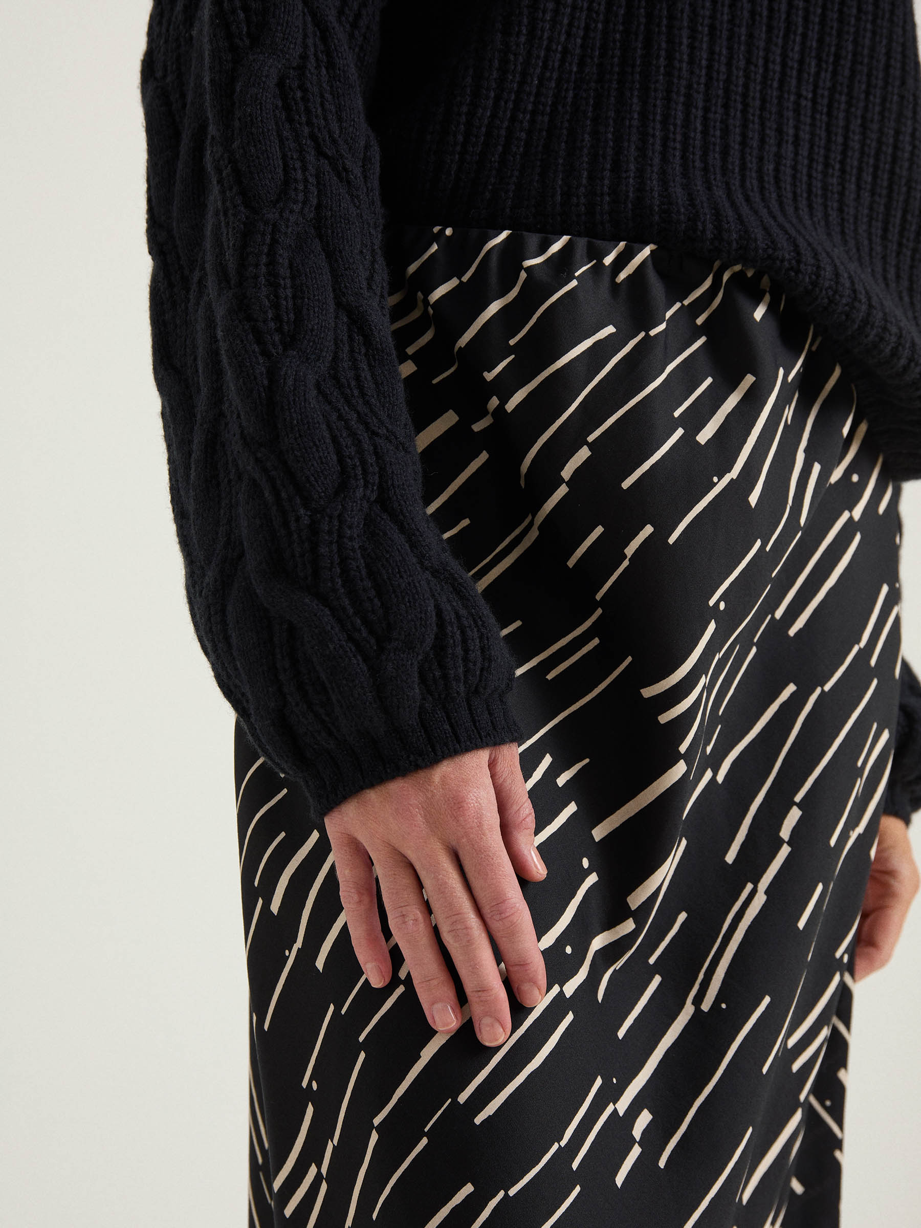 LANIUS_AW23_13649-877-print-irregular-black-34_Midirock-Print-Irregular_04 LANIUS_AW23_13649-877-print-irregular-black-34_Midirock-Print-Irregular_04