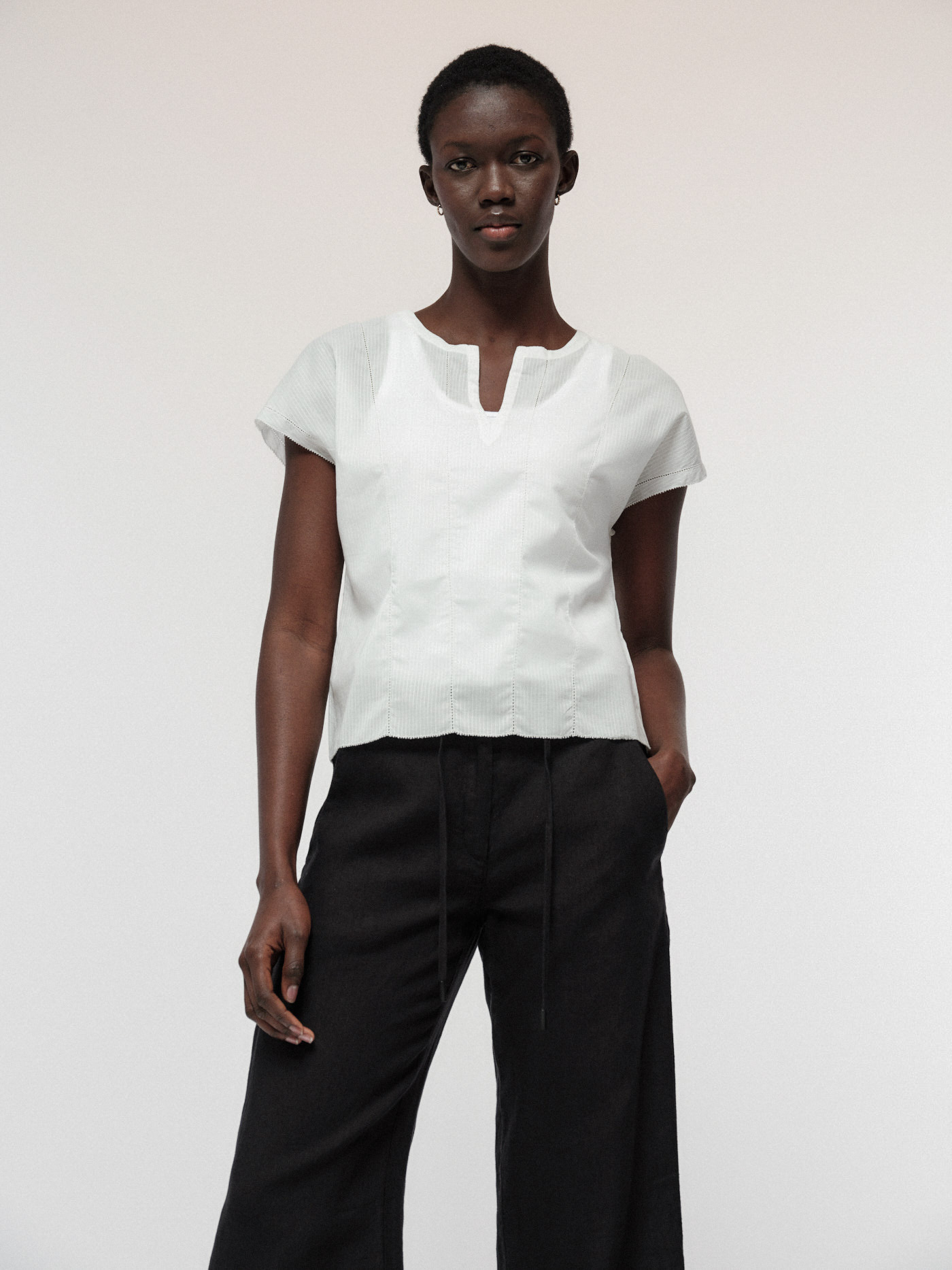 LANIUS_SS22_13172-00_Kurzarmbluse_white_02 - Kopie LANIUS_SS22_13172-00_Kurzarmbluse_white_02 - Kopie