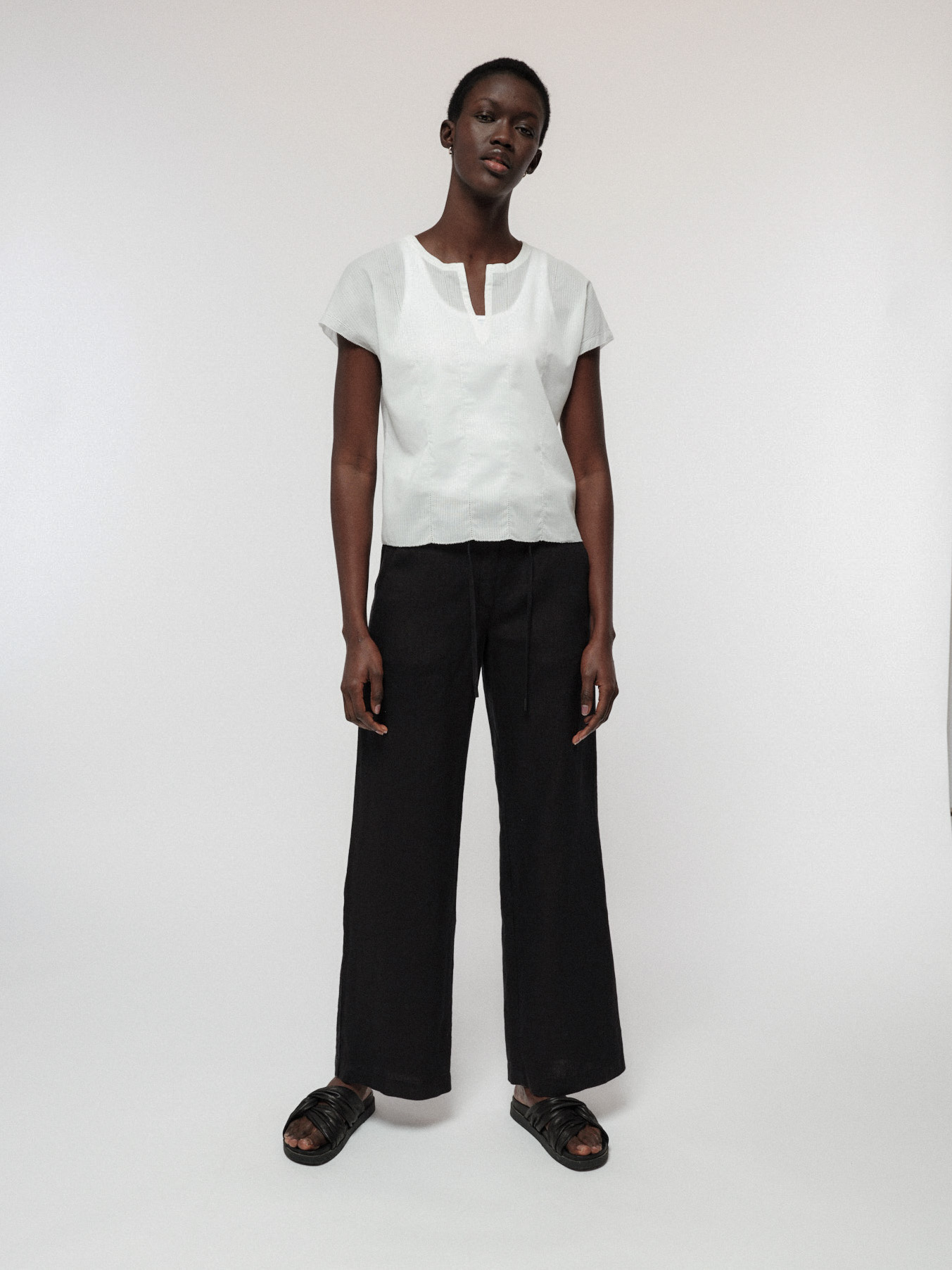 LANIUS_SS22_13172-00_Kurzarmbluse_white_03 LANIUS_SS22_13172-00_Kurzarmbluse_white_03