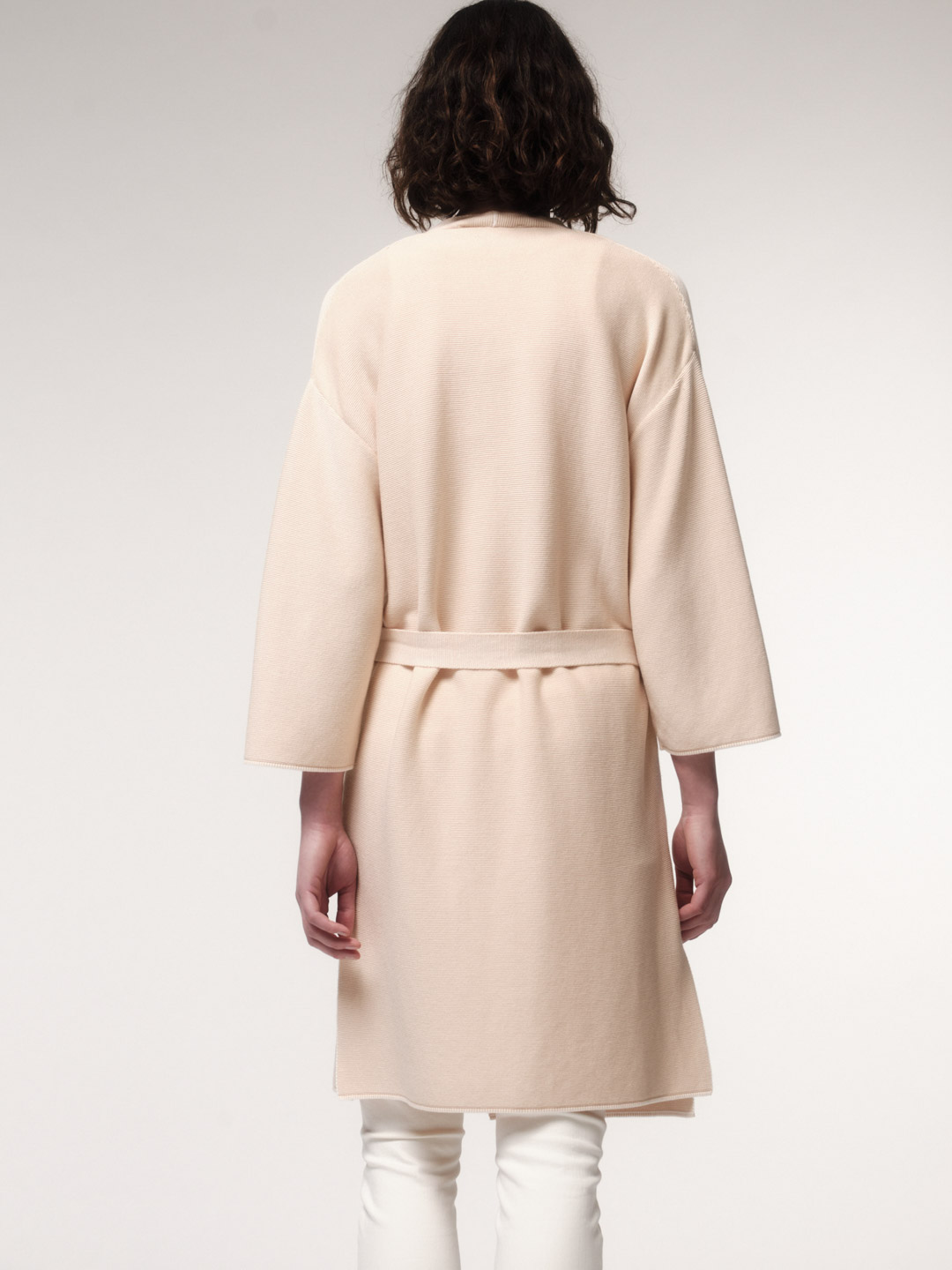 LANIUS_SS23_13501-00_Strickmantel_oat-milk_07 LANIUS_SS23_13501-00_Strickmantel_oat-milk_07