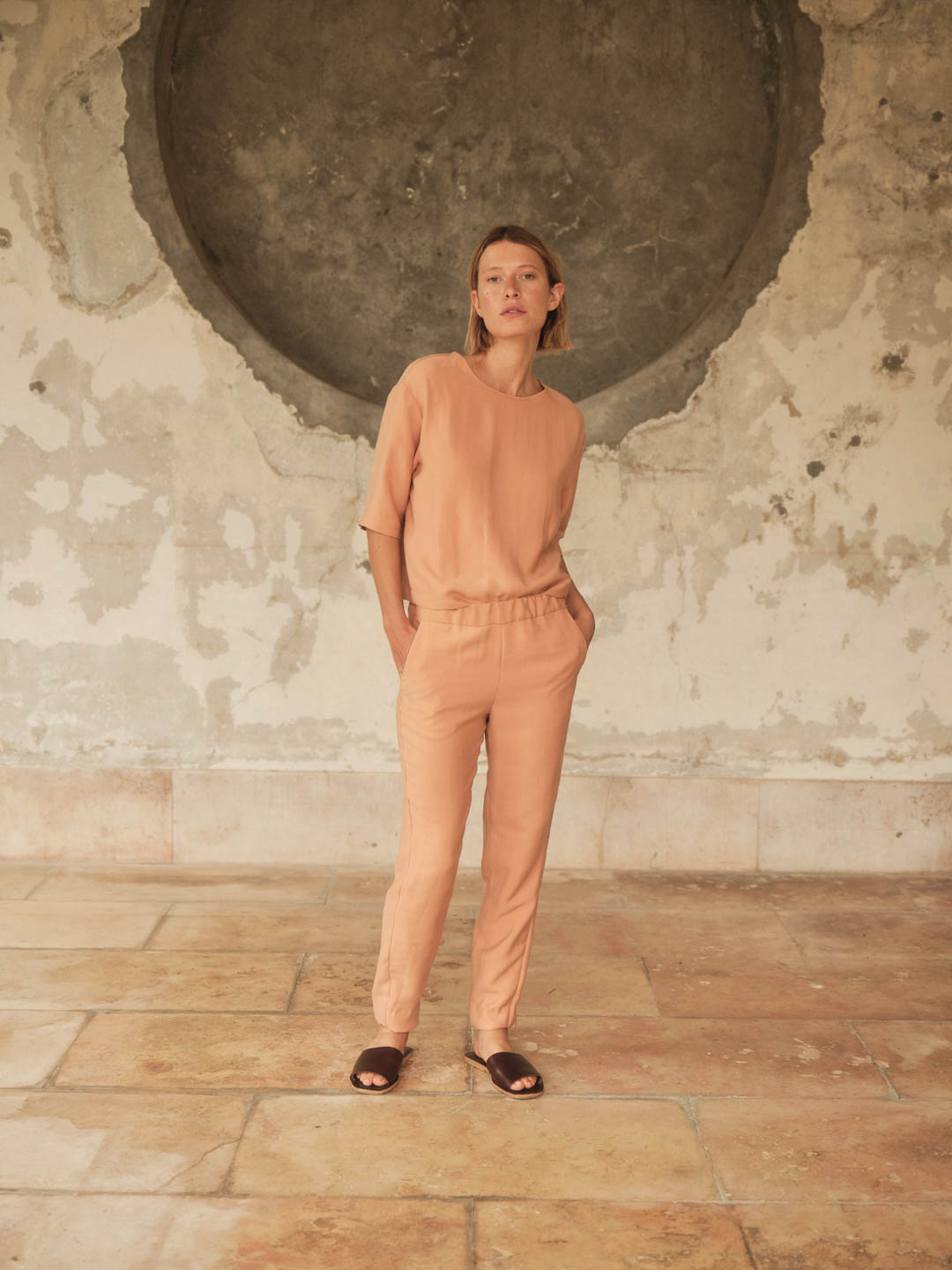 LANIUS_SS23_13515-00_Hose-mit-Gummibund_sandstorm_01 - Kopie