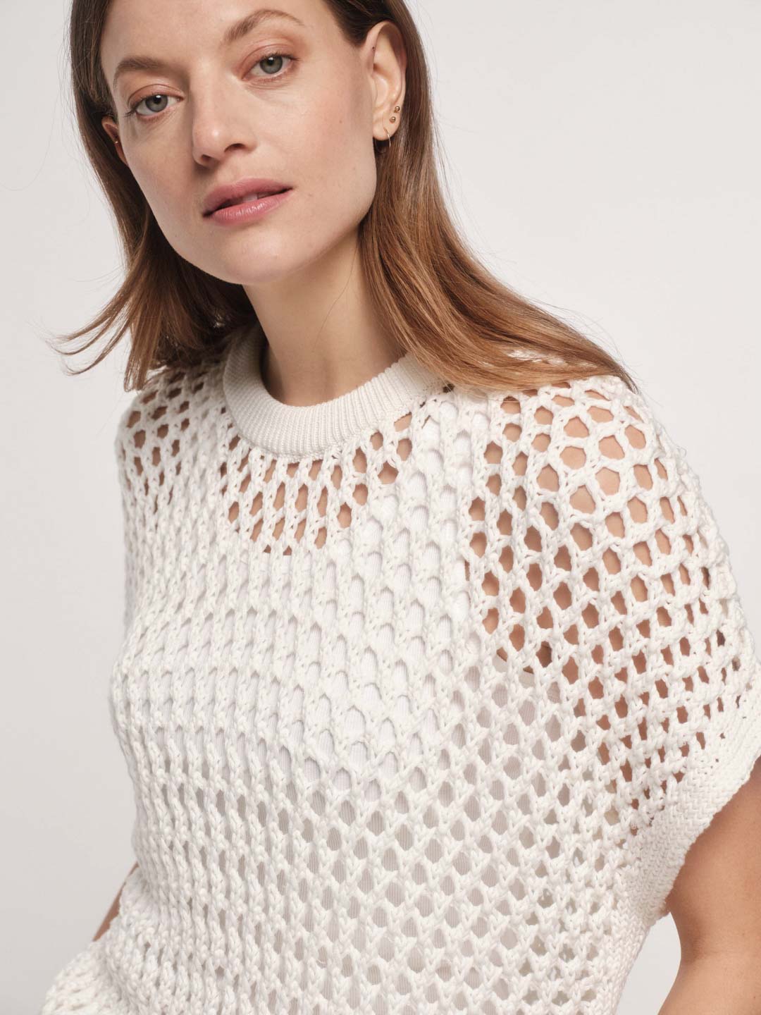 LANIUS_SS23_13574-00_Pullunder-mit-Netzmuster_milk_04 LANIUS_SS23_13574-00_Pullunder-mit-Netzmuster_milk_04