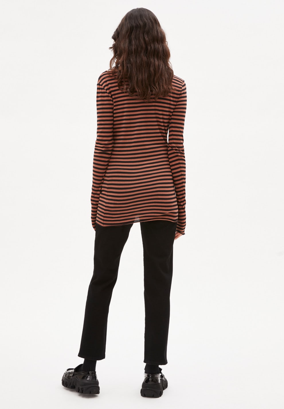 evvaa-stripes-copper-glow-black-02 evvaa-stripes-copper-glow-black-02