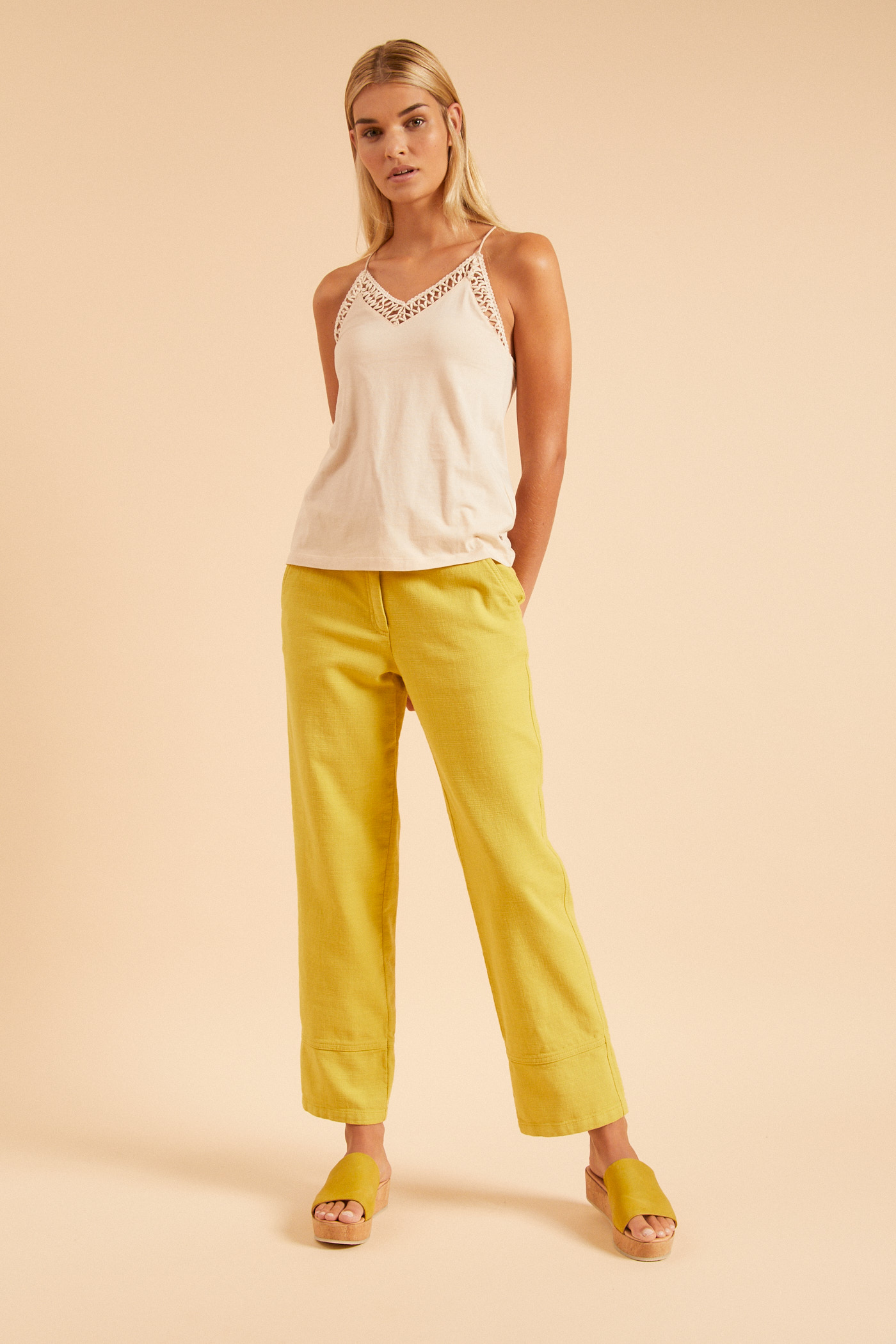 lanius_fs20_14039-00_ethno-top_shell_02