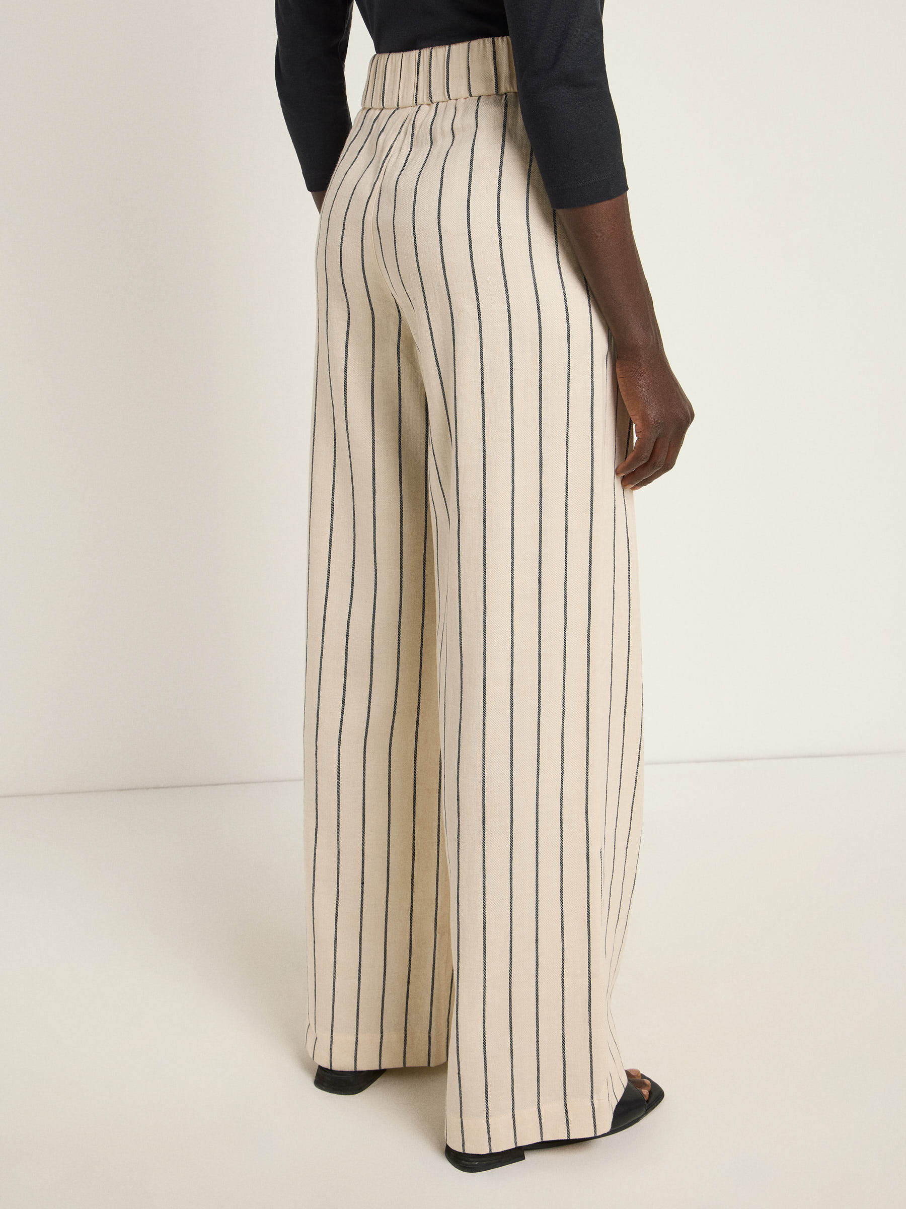LANIUS_125_14237-952-creme-black-34_Streifenhose_06-jpg LANIUS_125_14237-952-creme-black-34_Streifenhose_06.jpg